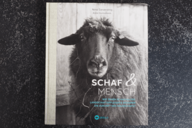 Buch Schaf und Mensch